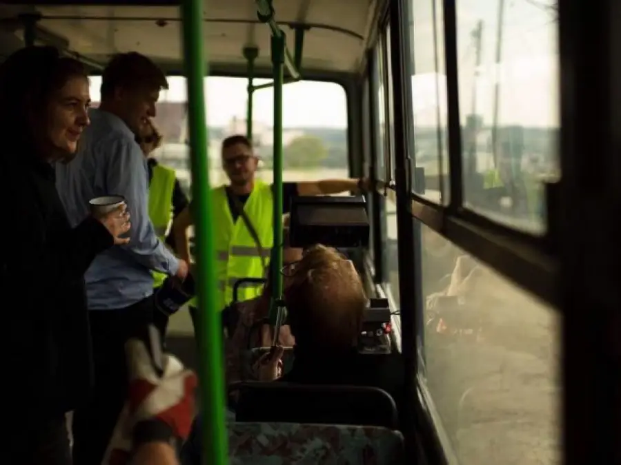 Presenting: Dóra Laky Presenting: Dóra Laky